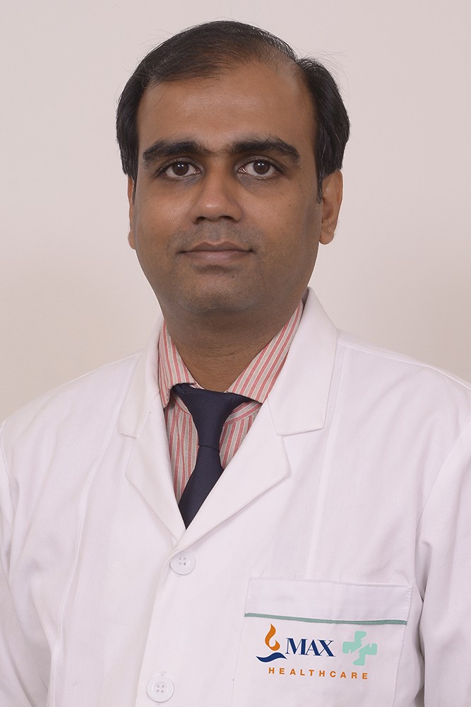 dr.-nitin-rathi
