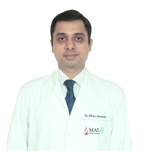 dr.-vikas-goswami