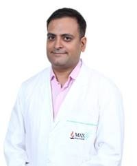 dr.-naveen-kumar-ailawadi