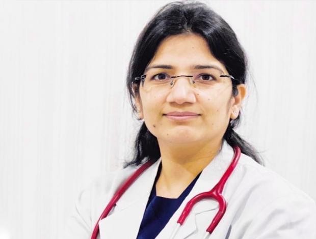 dr.-mansi-sachdev